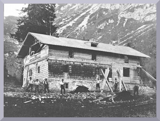 Bau der Hütte 1908